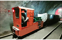 山西湘潭3噸礦用井下鋰電池電機(jī)車現(xiàn)場(chǎng)視頻