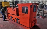 湘潭5噸礦用電機車用的什么牽引電機？